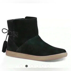 Koolaburra by UGG Skyller Suede Ankle Boot